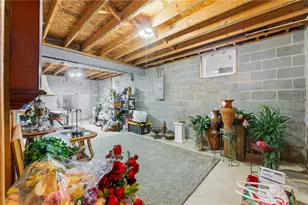 309 Carriage Blvd, Pittsburgh, PA 15239 - Photo 37