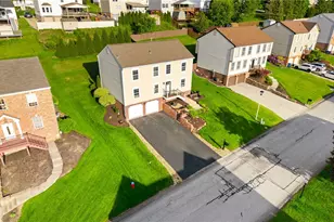 309 Carriage Blvd, Pittsburgh, PA 15239 - Photo 3