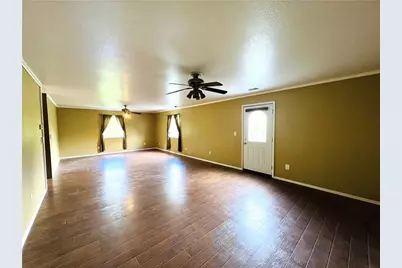 380 Oak Street Ext, Pulaski Township, PA 16159 - Photo 7