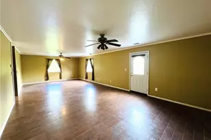 380 Oak St Ext, Pulaski Township, PA 16159 - Photo 7