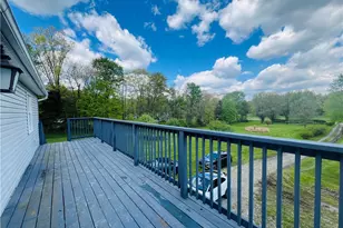 380 Oak St Ext, Pulaski Township, PA 16159 - Photo 5