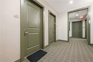 1240 Crescent Pl, Pittsburgh, PA 15217 - Photo 7
