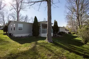 1411 Jonathan Dr, Somerset Boro, PA 15501 - Photo 5