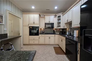 408 Independence Ln, Economy, PA 15042 - Photo 3