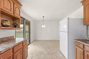 909 Mt Hood Dr, Pittsburgh, PA 15239 - Photo 11