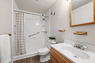 909 Mt Hood Dr, Pittsburgh, PA 15239 - Photo 19