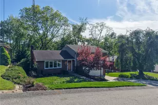 416 Saratoga Dr, Pittsburgh, PA 15236 - Photo 3