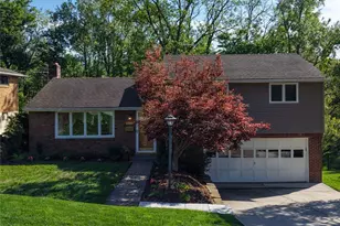 416 Saratoga Dr, Pittsburgh, PA 15236 - Photo 1