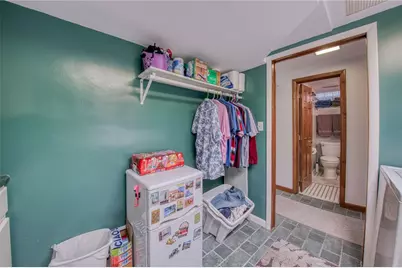 416 Saratoga Dr, Pittsburgh, PA 15236 - Photo 39