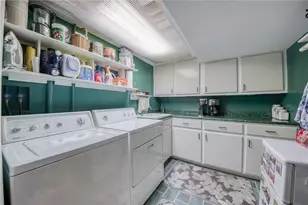 416 Saratoga Dr, Pittsburgh, PA 15236 - Photo 37