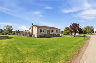 437 Patton St, Somerset Boro, PA 15501 - Photo 1