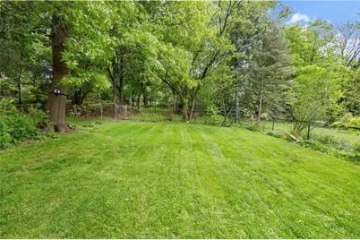5440 Bartlett St, Pittsburgh, PA 15217 - Photo 29
