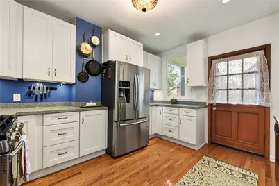 2003 Delaware Ave, Pittsburgh, PA 15218 - Photo 13