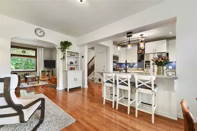 2003 Delaware Ave, Pittsburgh, PA 15218 - Photo 9
