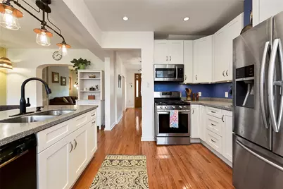 2003 Delaware Ave, Pittsburgh, PA 15218 - Photo 17