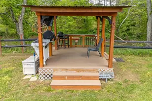 1291 Buckeye Rd, Kirby - Mount Morris, PA 15349 - Photo 7