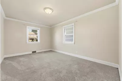 1060 Pacific Ave, Brackenridge, PA 15014 - Photo 15