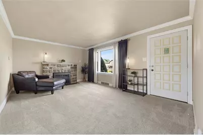1060 Pacific Ave, Brackenridge, PA 15014 - Photo 9
