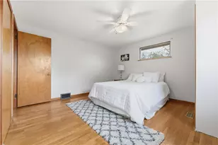126 Bellpark Dr, Ross Twp, PA 15229 - Photo 15