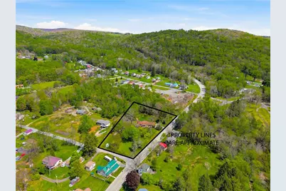 911 Cooper Ave, Greater Johnstown School District, PA 15906 - Photo 11