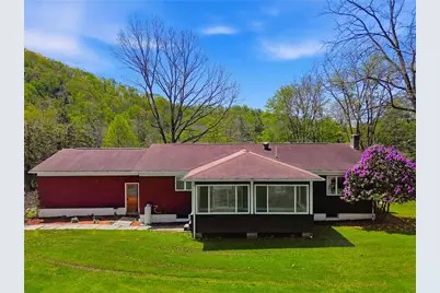 911 Cooper Ave, Greater Johnstown School District, PA 15906 - Photo 5