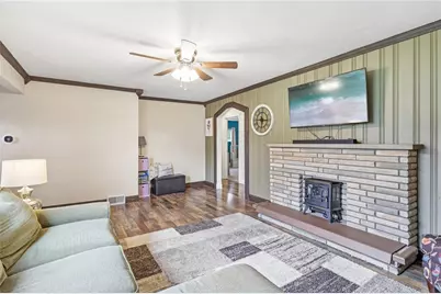 122 Hillcrest Dr, Ross Twp, PA 15237 - Photo 5