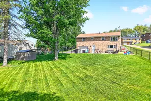 4 Meadowcrest Dr, Cecil, PA 15321 - Photo 39