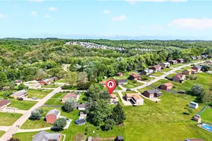 4 Meadowcrest Dr, Cecil, PA 15321 - Photo 43