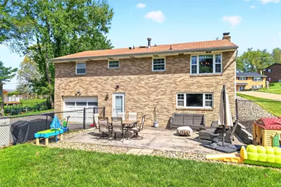 4 Meadowcrest Dr, Cecil, PA 15321 - Photo 35
