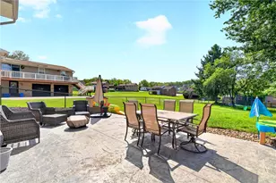 4 Meadowcrest Dr, Cecil, PA 15321 - Photo 33