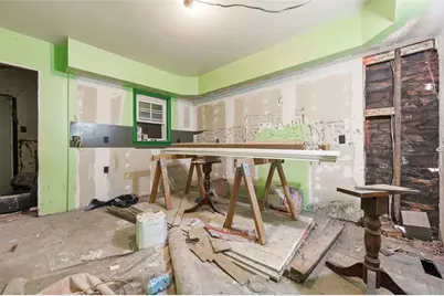 538 E 9th Ave, Munhall, PA 15120 - Photo 11