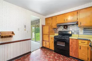 1144 Sarah St, Bethel Park, PA 15102 - Photo 7