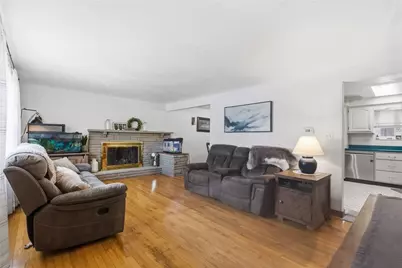 103 Manchester Dr, Hempfield Township, PA 15642 - Photo 5