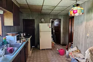 417 Uber St, New Castle, PA 16101 - Photo 9