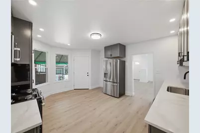 2618 Sumner St, Pittsburgh, PA 15203 - Photo 5