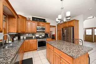227 St Leonards Ln, Cranberry Township, PA 16066 - Photo 13