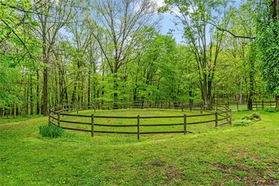 952 Bush, Loyalhanna, PA 15681 - Photo 23