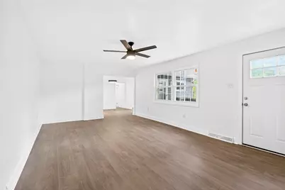 2925 Sebolt Road, South Park, PA 15129 - Photo 13