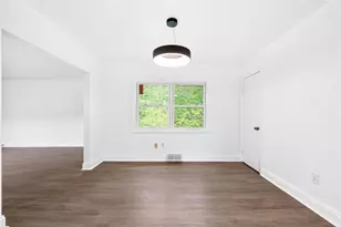 2925 Sebolt Rd, South Park, PA 15129 - Photo 11