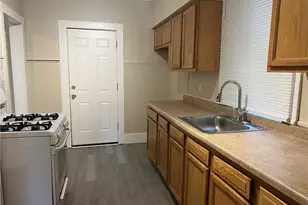 1127 Maplewood Ave, Ambridge, PA 15003 - Photo 11