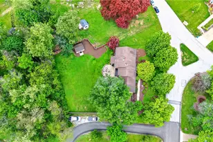 2 Concord Dr, Elizabeth Twp/Boro, PA 15135 - Photo 3