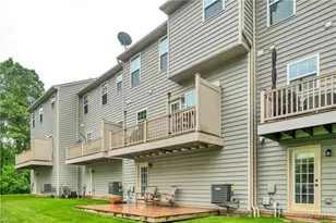 1503 Pointe View Dr, Adams Township, PA 16046 - Photo 5
