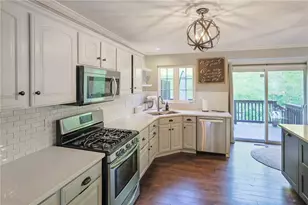 675 Village Green Blvd E, Adams Township, PA 16046 - Photo 19