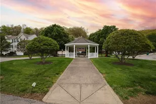 675 Village Green Blvd E, Adams Township, PA 16046 - Photo 25