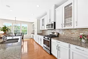 2942 Cross Creek Ct, Hampton, PA 15044 - Photo 9