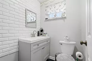 91 Bellview Cir, Robinson Twp, PA 15136 - Photo 31