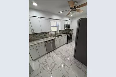 640 W 7th Avenue, West Homestead, PA 15120 - Photo 9