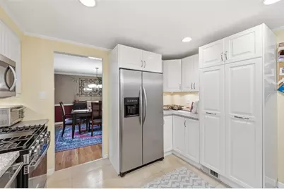 102 Evandale Dr, Green Tree, PA 15220 - Photo 11