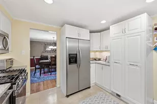 102 Evandale Dr, Green Tree, PA 15220 - Photo 11