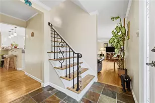 102 Evandale Dr, Green Tree, PA 15220 - Photo 3